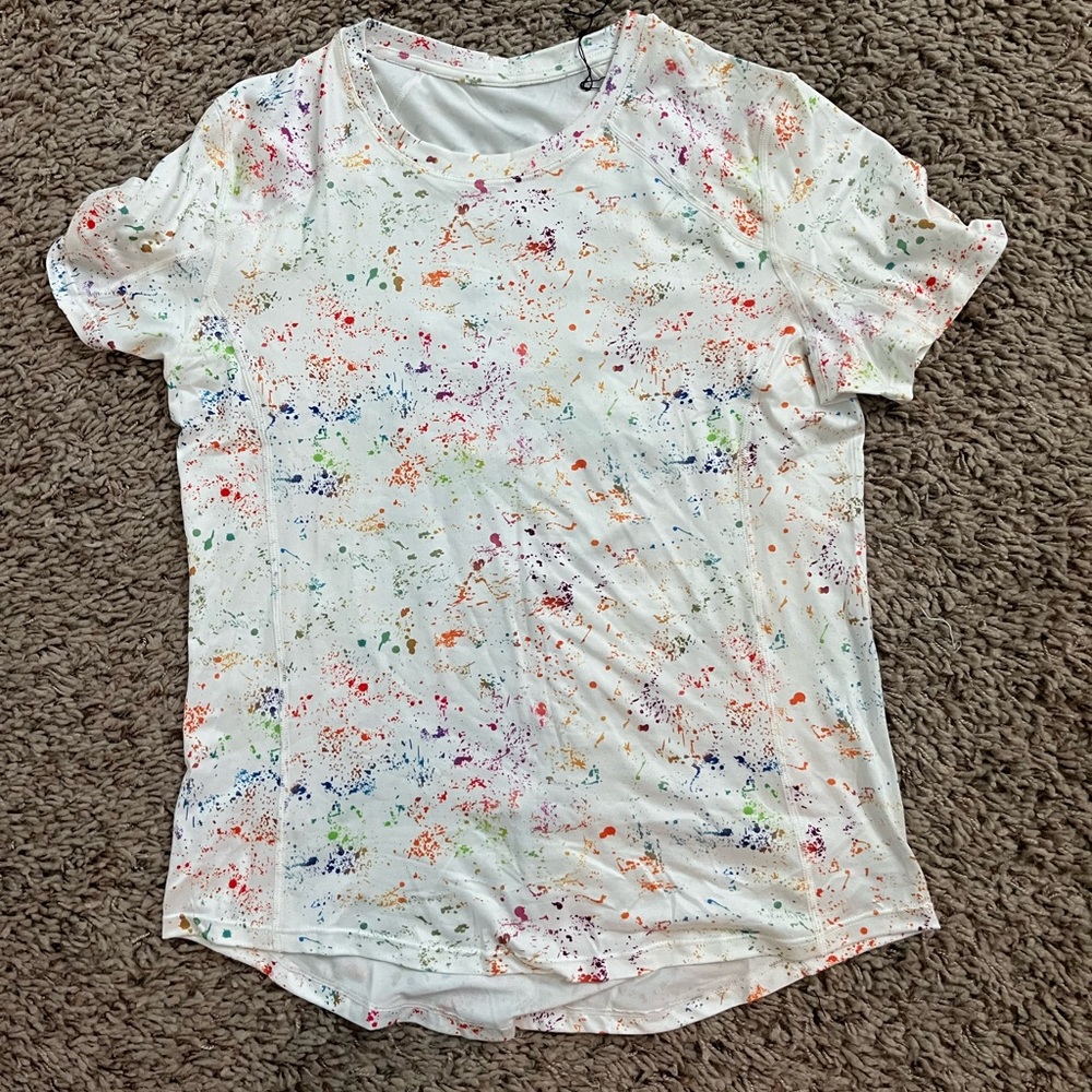 Zyia “Splash cloud short sleeve T” shirt size large NWT